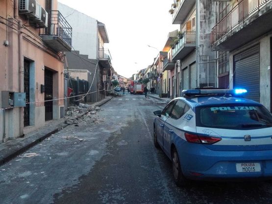 Catania, paura e danni per il terremoto: 10 feriti e 18 persone contuse