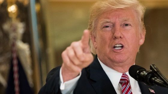 Trump retwitta video dell'ultradestra Gb. Downing Street lo critica. E lui bacchetta May