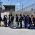 Migranti, Msf e Unhcr non lavoreranno più nel campo di Lesbo: é come Guantanamo