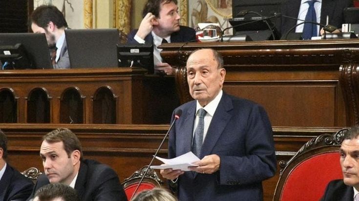 Fronda interna di FI e insidie della manovra. La legislatura è in salita