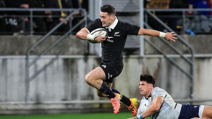 Rugby, troppe critiche all’arbitro: due giornate di squalifica per il ct dell’Italia Quesada