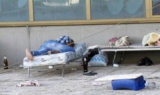 Gli hotel della disperazione<br />L'emergenza infinita dei rifugiati