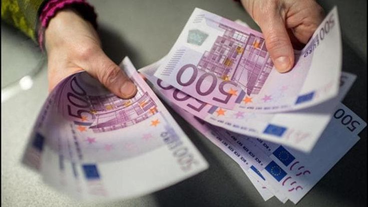 “No” a salario minimo e reddito di cittadinanza: così il governo porta i lavoratori alla povertà