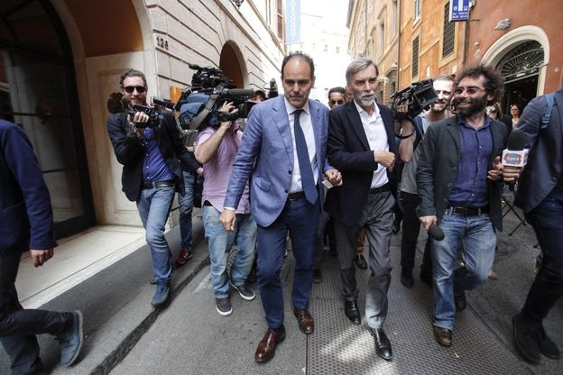 Consultazioni, a piedi anche la delegazione Pd