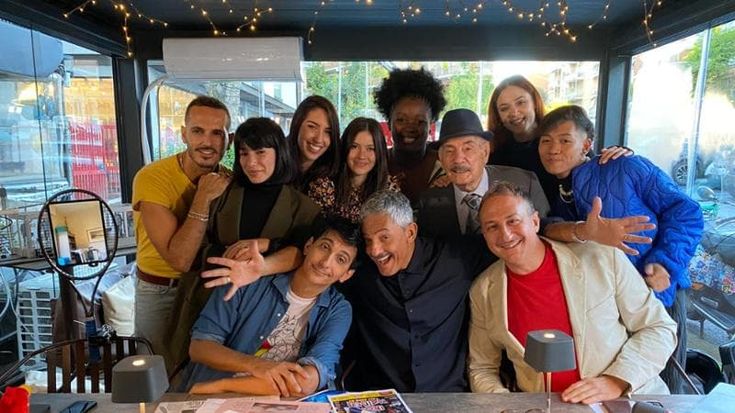 Fiorello, ironia su Giambruno e Meloni: “Adesso arriva Biden in missione di pace”