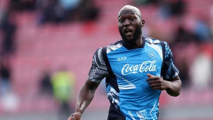 Lukaku, il rientro a Napoli slitta al 20 aprile. Big Rom resterà fuori rosa, in estate sarà addio