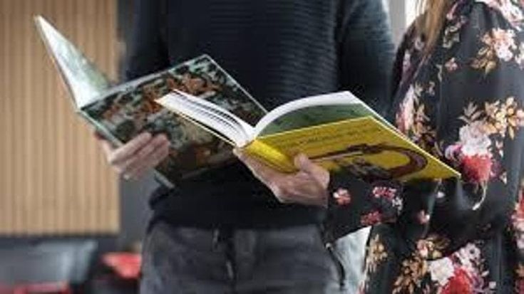 La scrittrice umana contro l’intelligenza artificiale: sfida a chi inventa il romanzo migliore