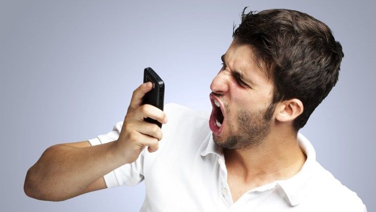 Telemarketing invasivo, sanzionata azienda in Liguria: "Aveva acquistato pacchetti di dati personali senza consenso"