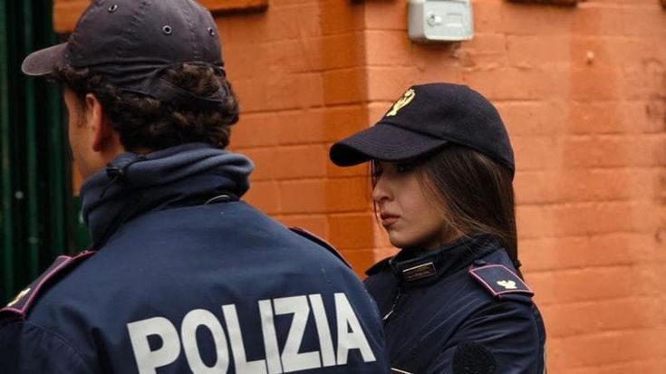 Fermato due volte per furto di motorini, si presenta in commissariato con lo scooter rubato