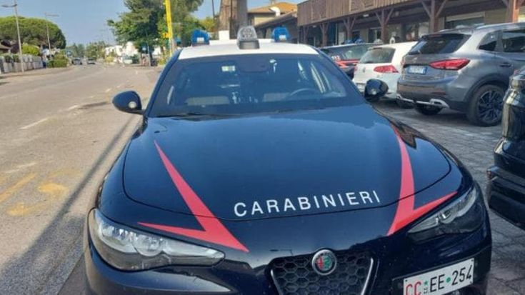 Ferito da almeno un colpo di pistola, uomo di 30 anni lasciato davanti all’ospedale a Rozzano: grave