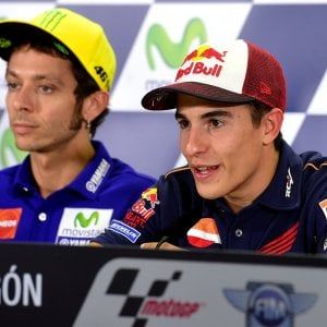 MotoGp, Aragon: Marquez mette pressione a Rossi: ''Lui non può sbagliare''