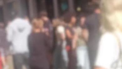 Spray e pugni a Venezia, Cucchi pubblica il video degli scontri: "La destra scalda lo squadrismo"