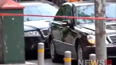 Atene, esplosione nell'auto dell'ex premier Papademos: l'auto dopo lo scoppio