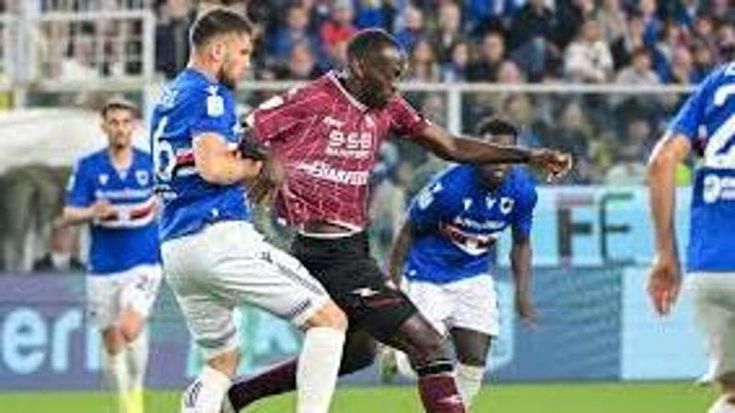 Salernitana, notte da incubo. Intossicazione alimentare per mezza squadra
