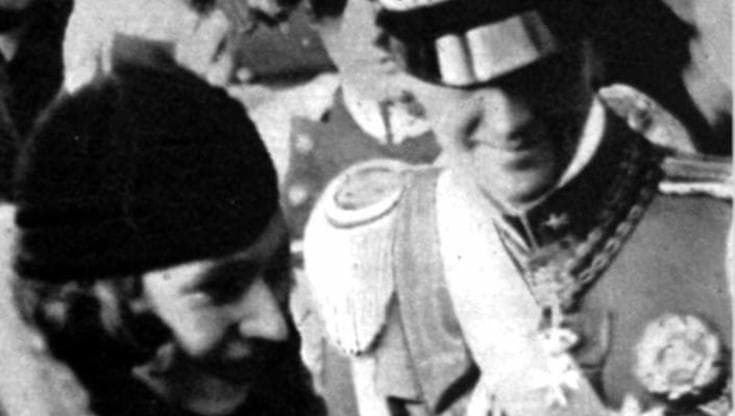 Colpo di scena, Umberto si fa re di maggio