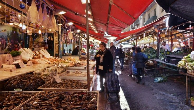 "La parola vacanze è impensabile", così la crisi ha cambiato la vita dei palermitani
