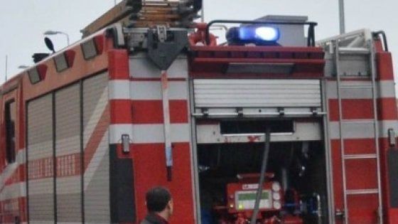 Oristano: incendiata auto giornalista, rogo doloso
