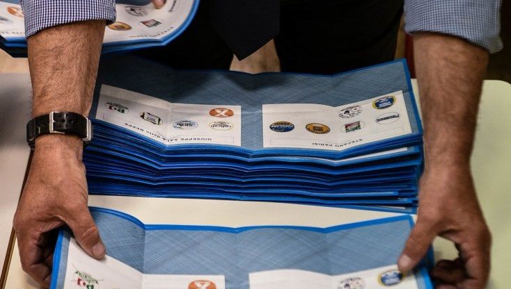 Nessun effetto Meloni sulle comunali in Puglia: bene il centrosinistra, ballottaggio a Brindisi