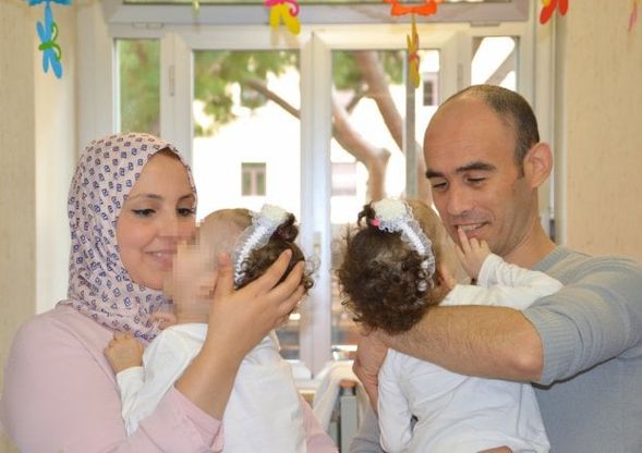 Roma, separate due gemelline siamesi al Bambino Gesù