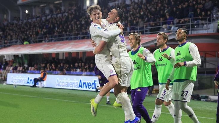 Una notte da Fiorentina: entusiasmo, gioco e gol, strapazzata la Cremonese