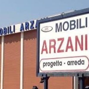 Rimane incastrato nel macchinario: lavoratore muore in un mobilificio in provincia di Alessandria