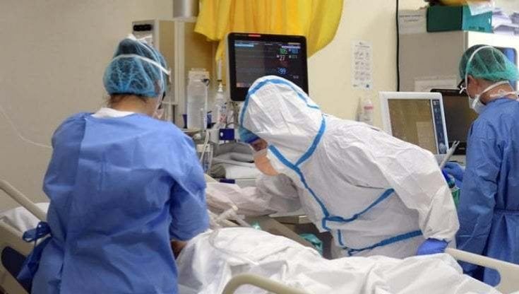 Battipaglia, due degenti positivi al Covid: chiuso il reparto di Medicina