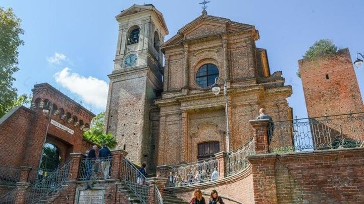 L’esorcista e i 66 quadri spariti: “Contro di me accuse ingiuste”