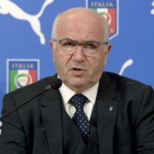 Diritti tv, i club di serie A pagheranno i poliziotti