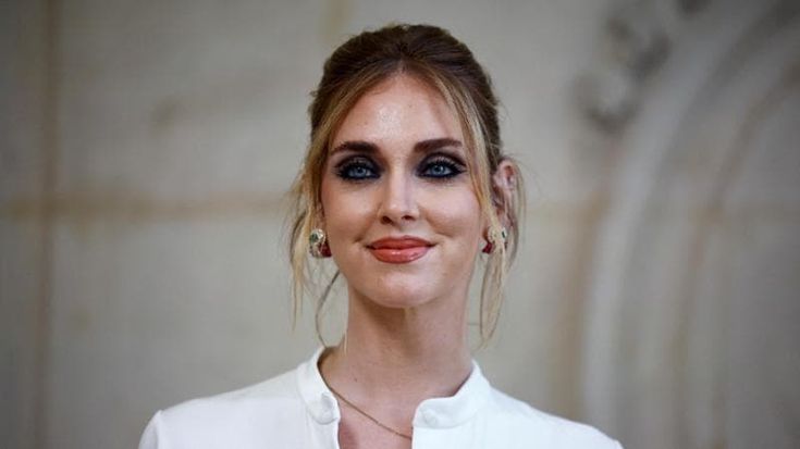 Chiara Ferragni chiude il 2025 con un mini rosso: fatturato in salita e contenziosi in chiusura