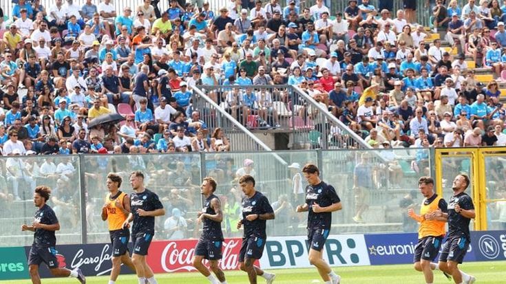 Febbre Napoli per la prima col Sassuolo, 4mila biglietti venduti in venti minuti