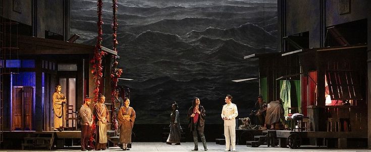 La sensuale "Butterfly" di Ozpetek al Teatro San Carlo: l'eros in scena