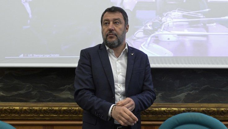Open Arms, processo a Salvini: udienza rinviata all'8 aprile. Confermato il programma politico