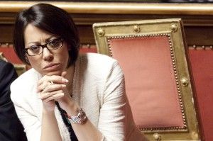 La Lega contro De Girolamo: "E' una ragazza beneventana, non ci rappresenta"
