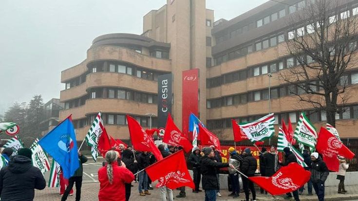 Sciopero metalmeccanici, i sindacati alle imprese bolognesi: “Da colombe sono diventate dei falchi”