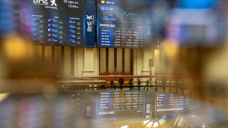Le Borse di oggi, 7 agosto. Milano positiva dopo il record. Petrolio in lieve calo