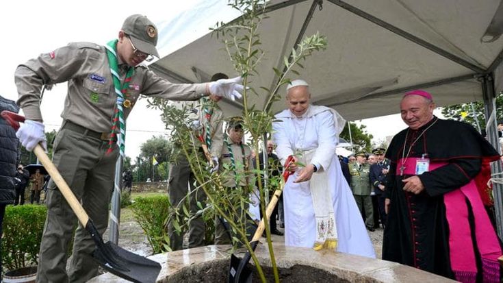 Il Papa ancora contro la guerra: “Dio non sta con i prepotenti”