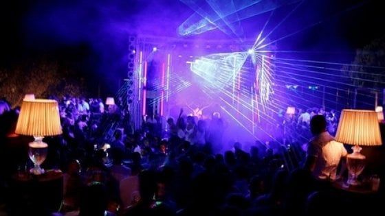 Coronavirus: la Sardegna apre le discoteche ma solo quelle con pista all'aperto 