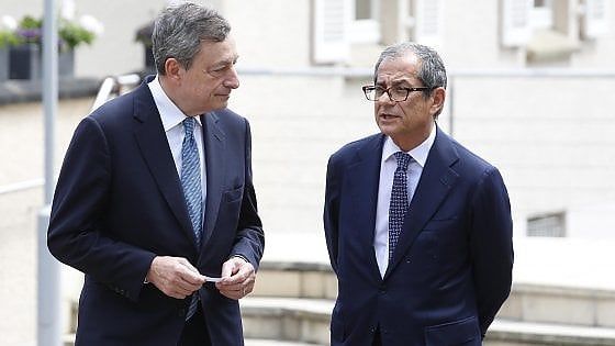 Allarme Italia sul Financial Times: "Giochi pericolosi sul deficit"