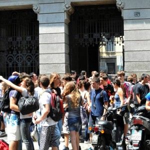 Materiale porno davanti alle scuole<br />denunciato un pensionato di 68 anni