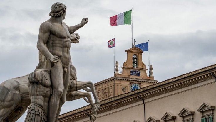 Quirinale, se Draghi va al Colle chi incarica il successore? L'ipotesi doppia reggenza