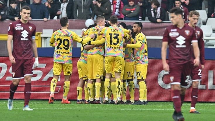 Torino-Spezia 0-1: un rigore di Nzola fa volare i liguri