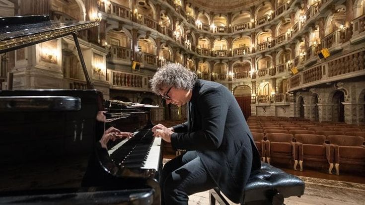 Remo Anzovino con Milici e Vespertino: musica per Van Gogh e Kahlo