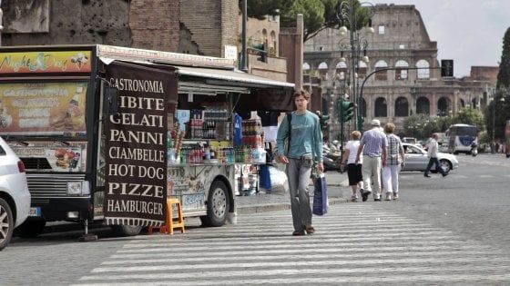 Roma, mazzette per camion bar e banchi della Befana: 18 arresti. Ci sono anche due Tredicine