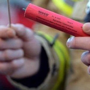 Eboli, due ragazzi feriti dai botti