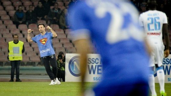 La brava del 'Falco invasore' costa al Napoli una multa di 35mila euro con diffida