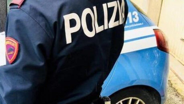 Donna rapinata alle Cure, un video inchioda gli aggressori