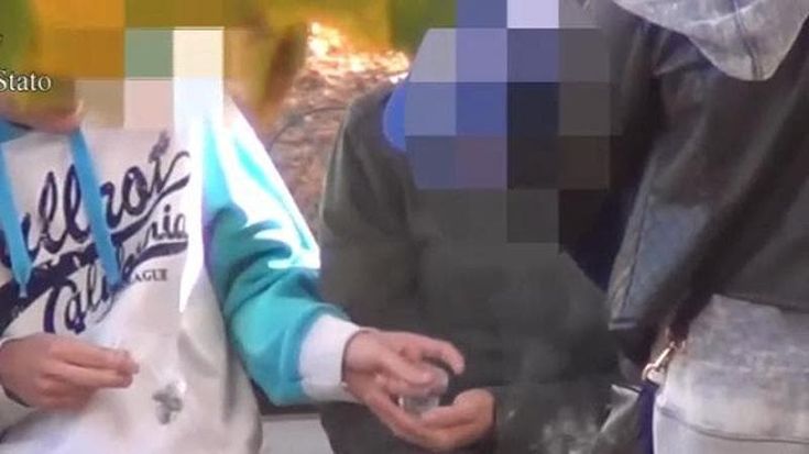 Allarme criminalità giovanile a Bari: “Rampolli dei clan armati nei locali. Boom di reati sessuali”