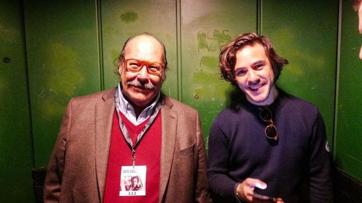 Jack Savoretti “Il mio primo album in italiano per papà. Il colpo di fulmine per il Genoa in braccio a lui”