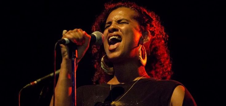 Neneh Cherry, ancora solista dopo 18 anni: "Non si può essere adolescente per sempre"