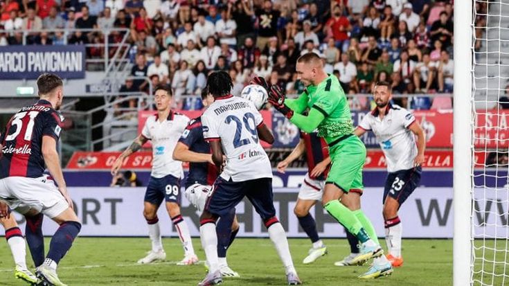 Il giovane Bologna tribola, rimonta e batte il Cagliari all’89’